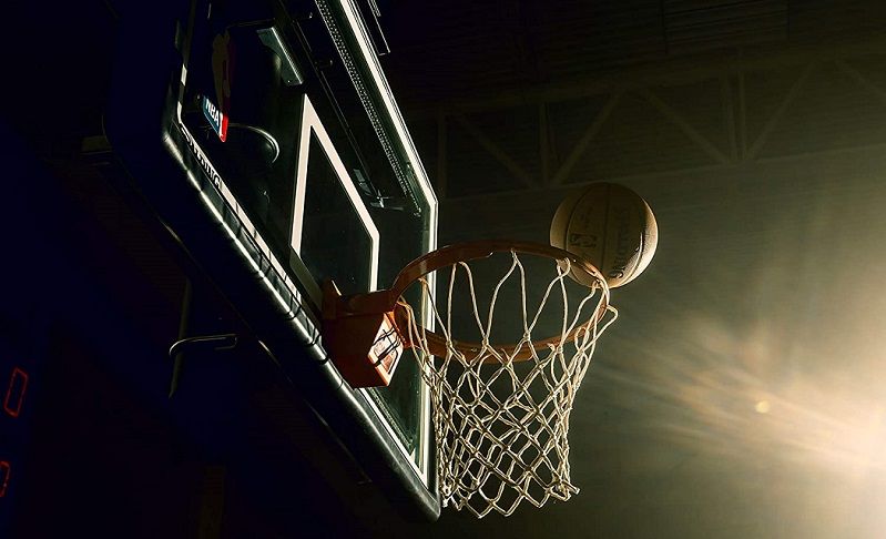 Canestro basket